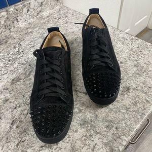 CHRISTIAN LOUBOUTIN 45.5 WORN ONCE ALL BLACK WITH METAL SPIKES